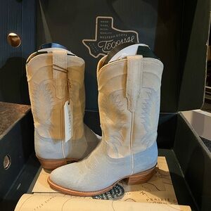 Tecovas Josie size 6 new in box